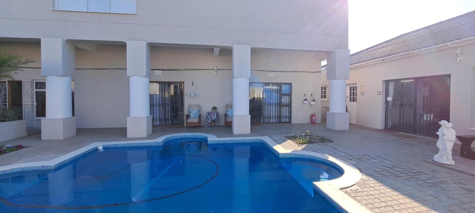 Raston Guest House Ламбертс-Бей Экстерьер фото